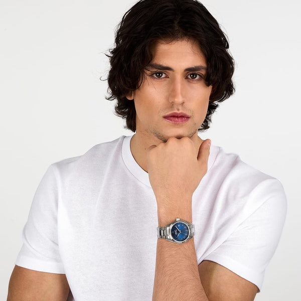 OROLOGIO SECTOR 240 - R3253240019 indossato