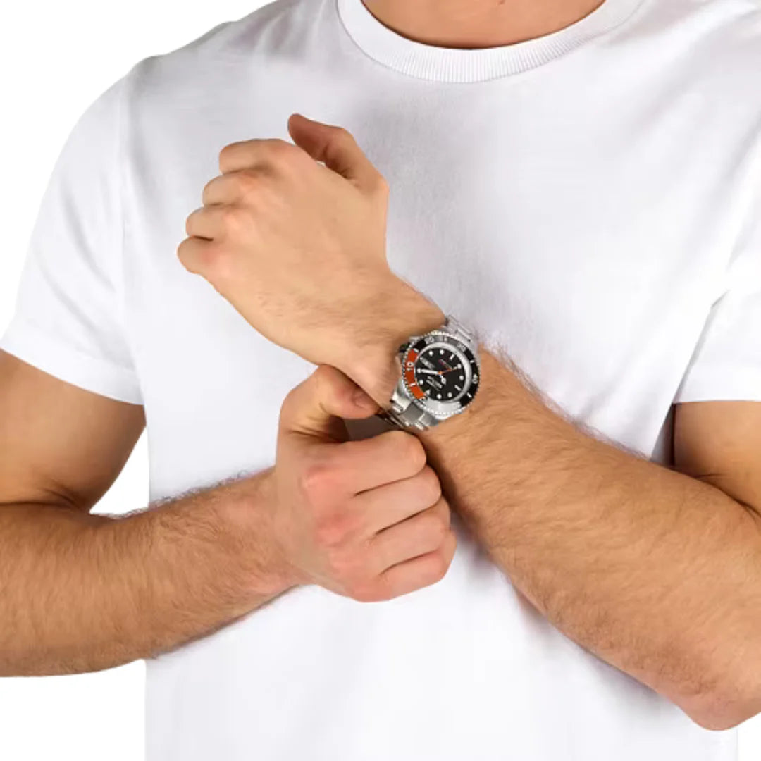Orologio Sector - 230 - R3223161023 indossato