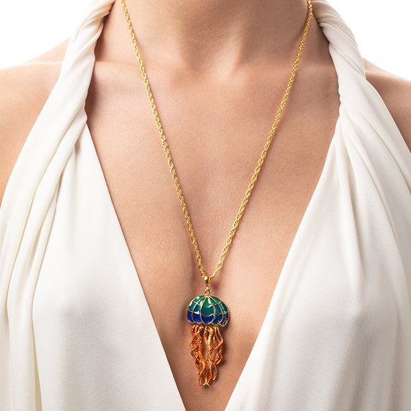 Collana Isola Bella - Luce D'Estate - Medusa - indossata