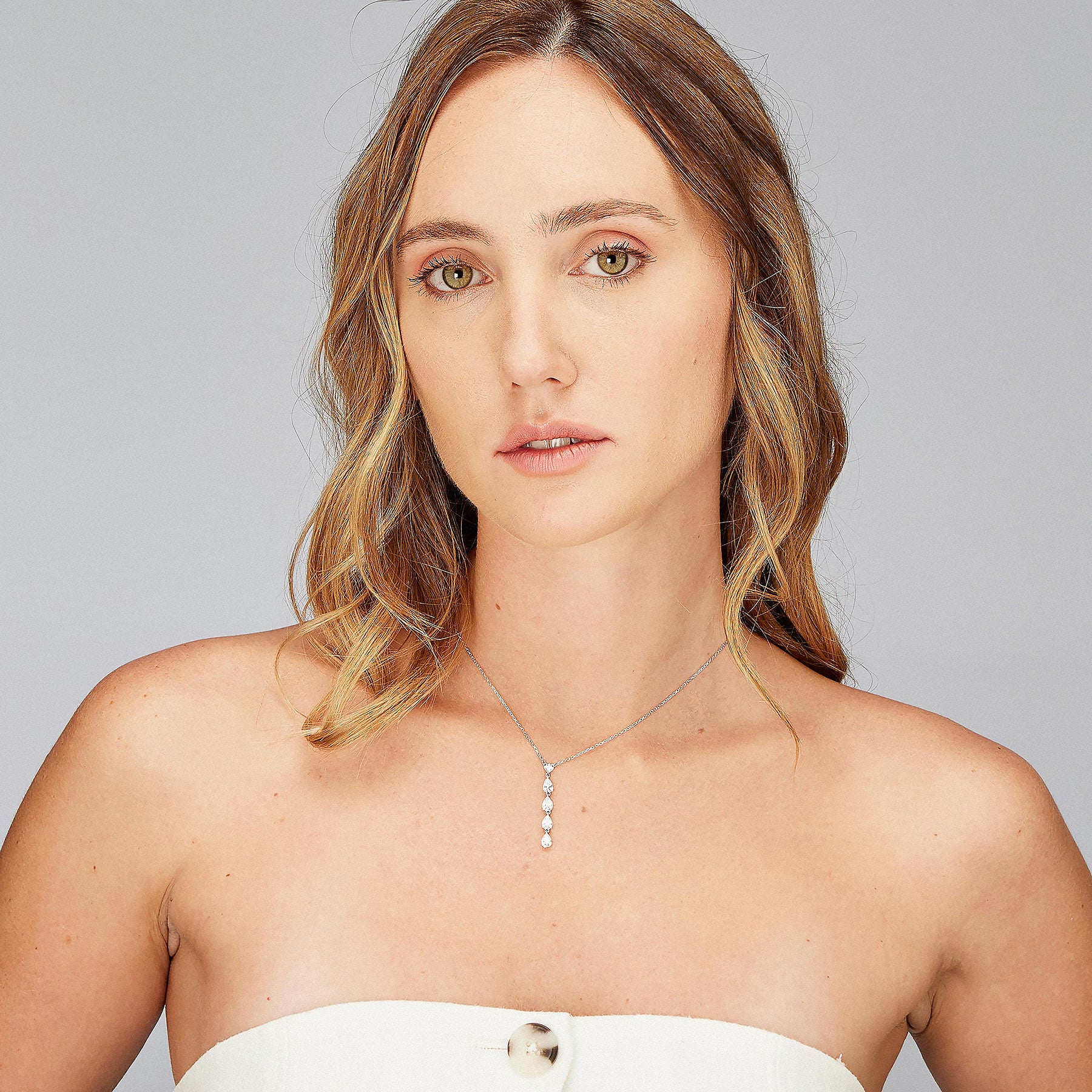 Collana Fancy - Infinity White - FIW114 indossata