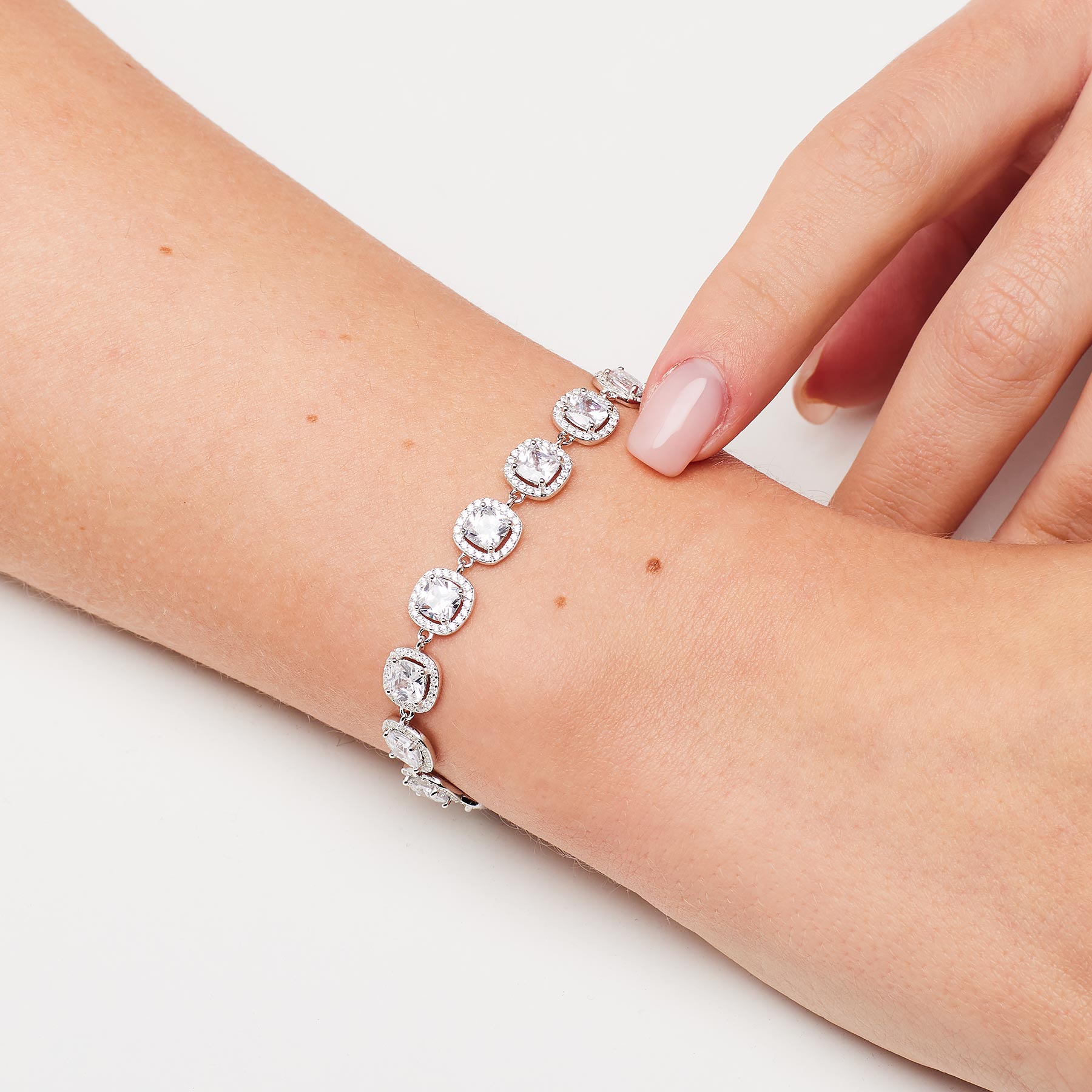 Bracciale Fancy - Infinity White - FIW159 indossato