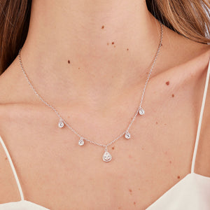 Collana Fancy - Infinity White - FIW181 indossata