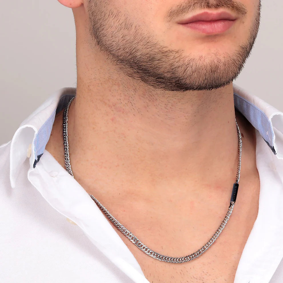 Collana Maserati - Jewels - JM221ATY02 indossata