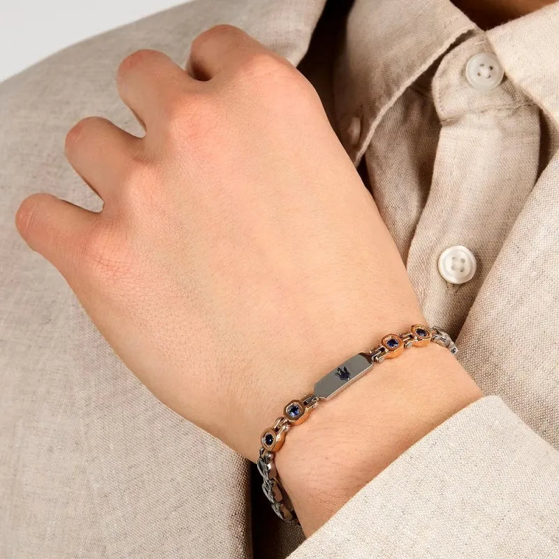 Bracciale Maserati - Sapphire - JM335AXO10 indossato