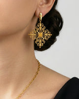 Orecchini Barocco Gold - 60000053 indossati