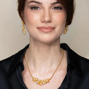 Mini Collier Gold Rami di Perle - indossata
