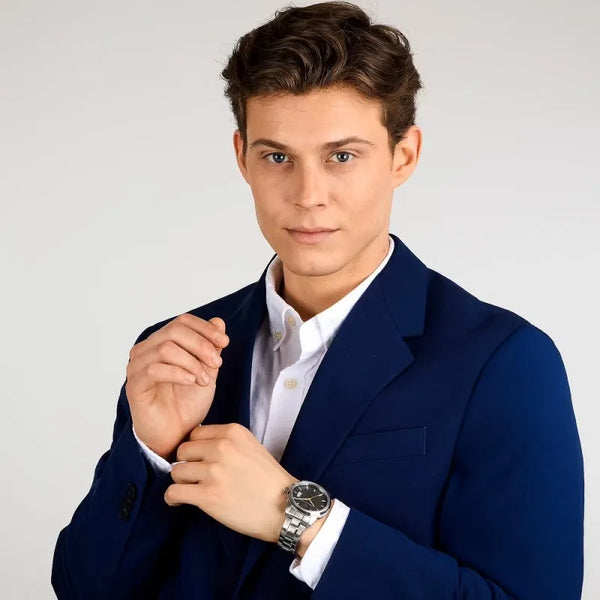Orologio Maserati - Successo - R8853121012 indossato