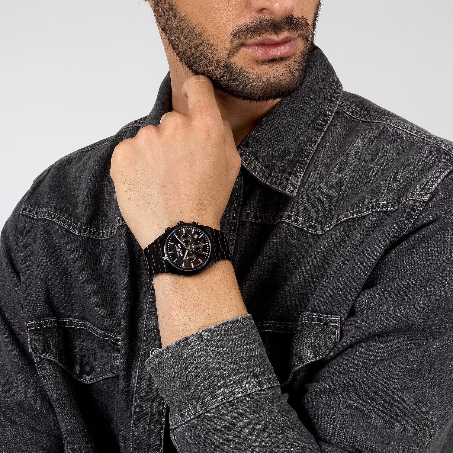 OROLOGIO SECTOR C300 - R3273301005 indossato