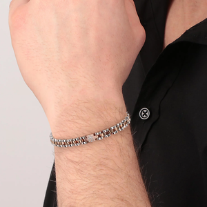 Bracciale Maserati - Maserati J - JM219AQH16 indossato